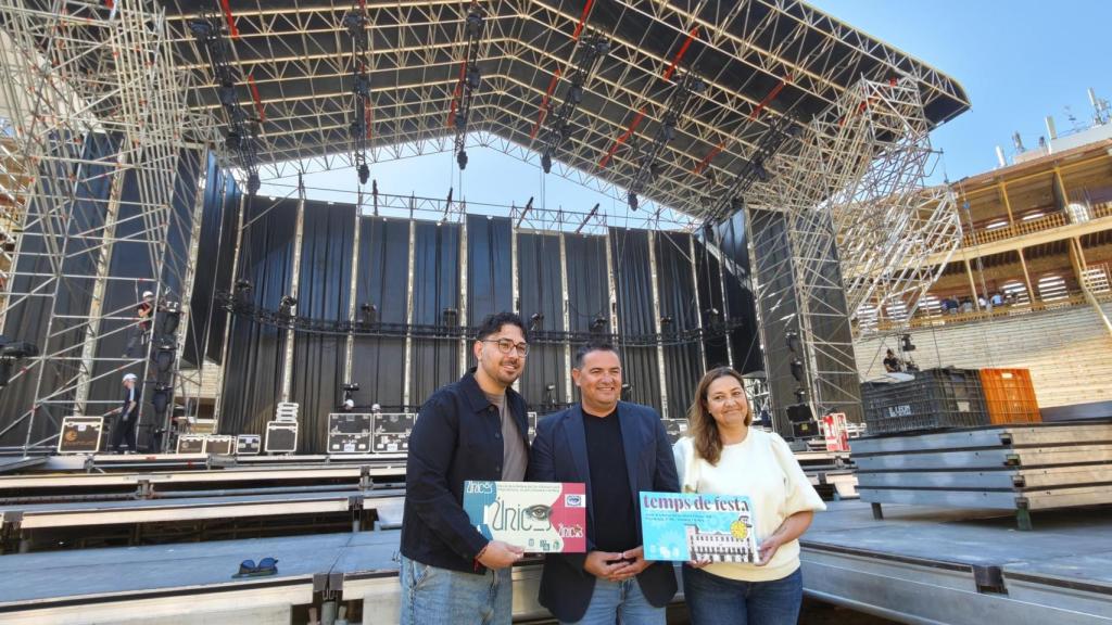 Aurelio Sánchez, David Olivares y Chiky Sánchez, en la plaza de toros este lunes.