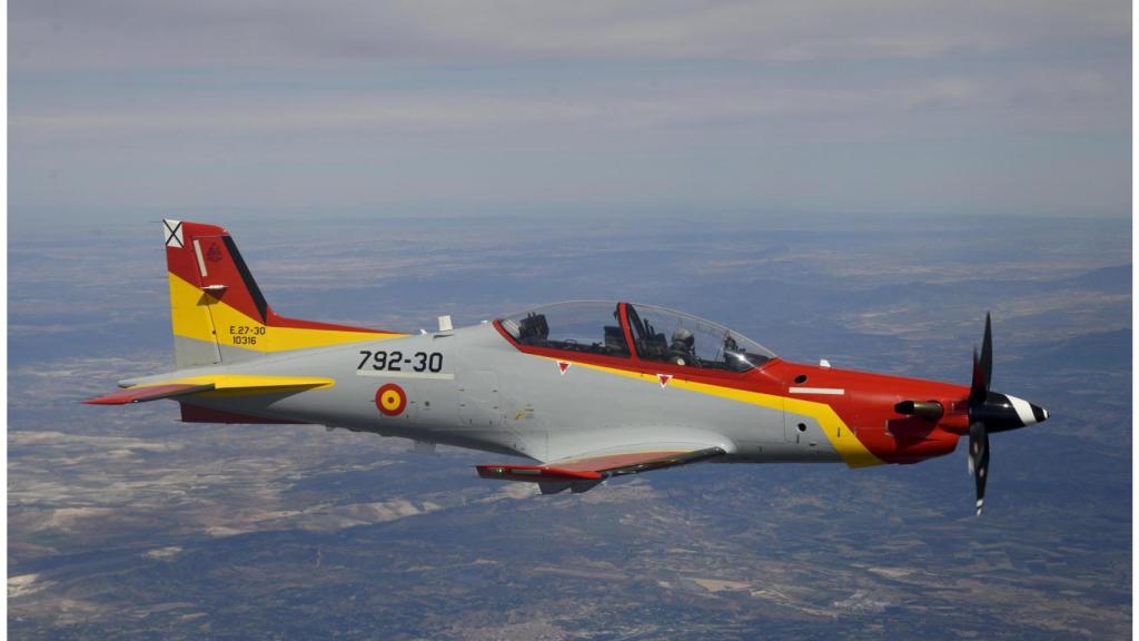 Las instantáneas del vuelo fueron tomadas en las últimas semanas en la Academia General del Aire y del Espacio de San Javier.