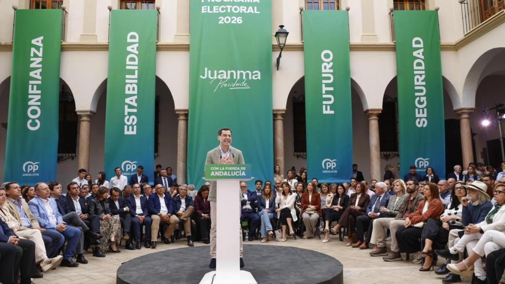Juanma Moreno en el acto en Antequera.