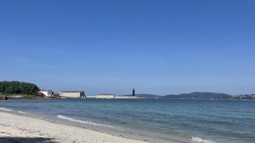 Imagen de la playa en Vigo, a abril de 2026.