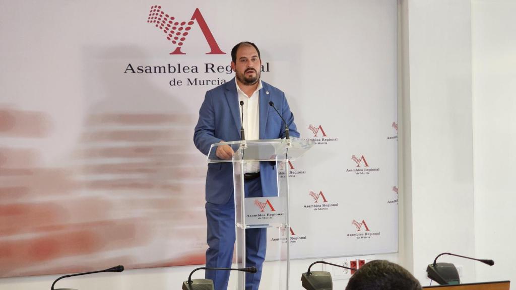 El alcalde de Los Alcázares, Mario Cervera, compareciendo en la Asamblea Regional