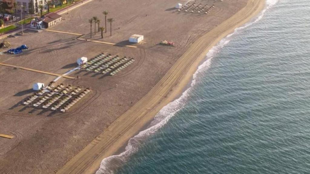 Una de las playas de Roquetas de Mar (Almería).