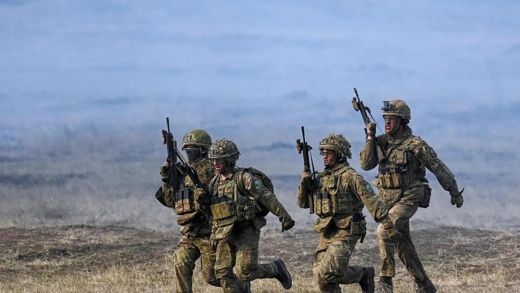 Tropas de la OTAN durante el ejercicio de entrenamiento.