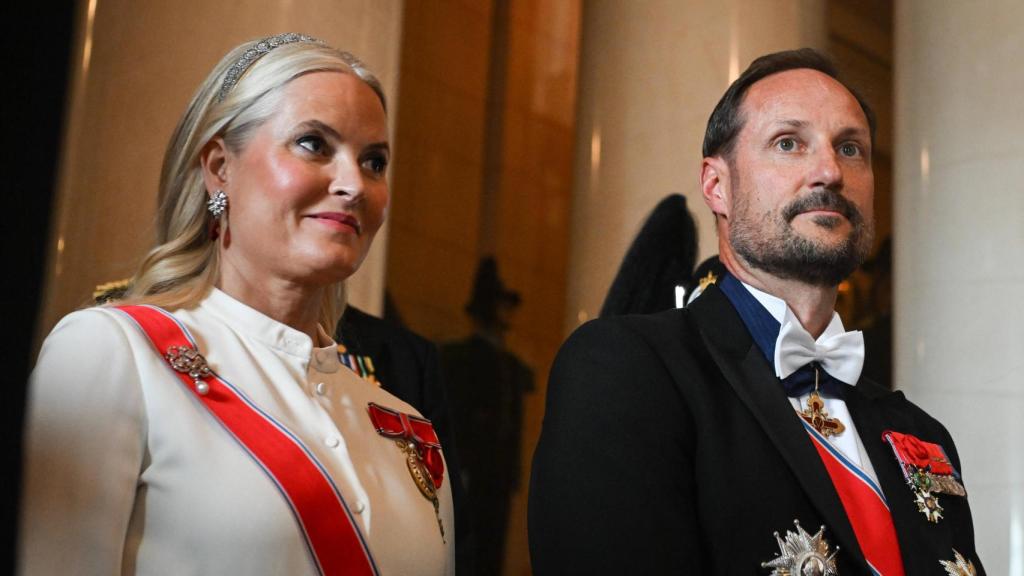 Mette-Marit con su marido, Haakon, en una imagen de archivo.