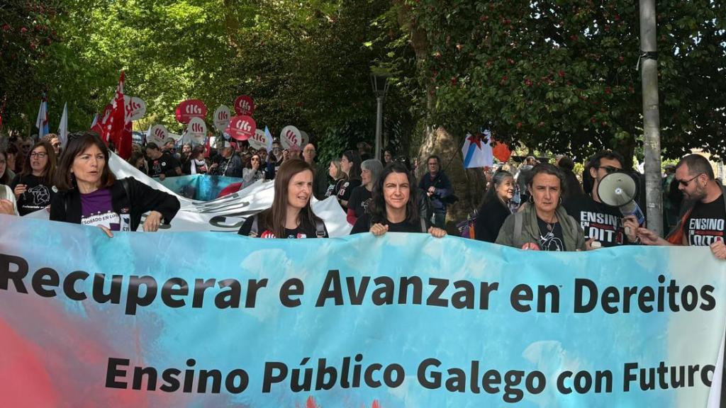 La manifestación salió desde la Alameda de Santiago