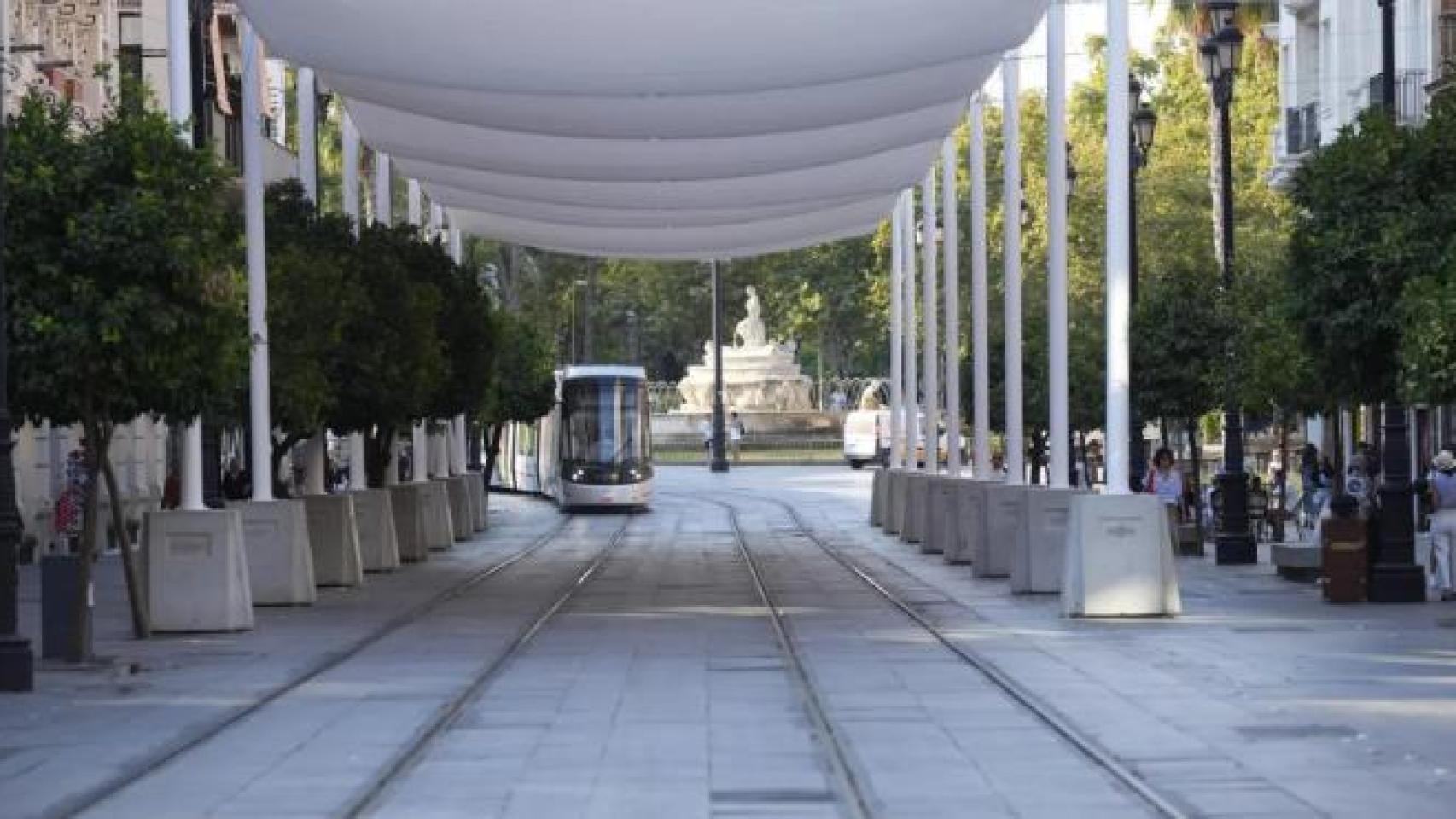 Imagen de los toldos de la avenida de la Constitución.