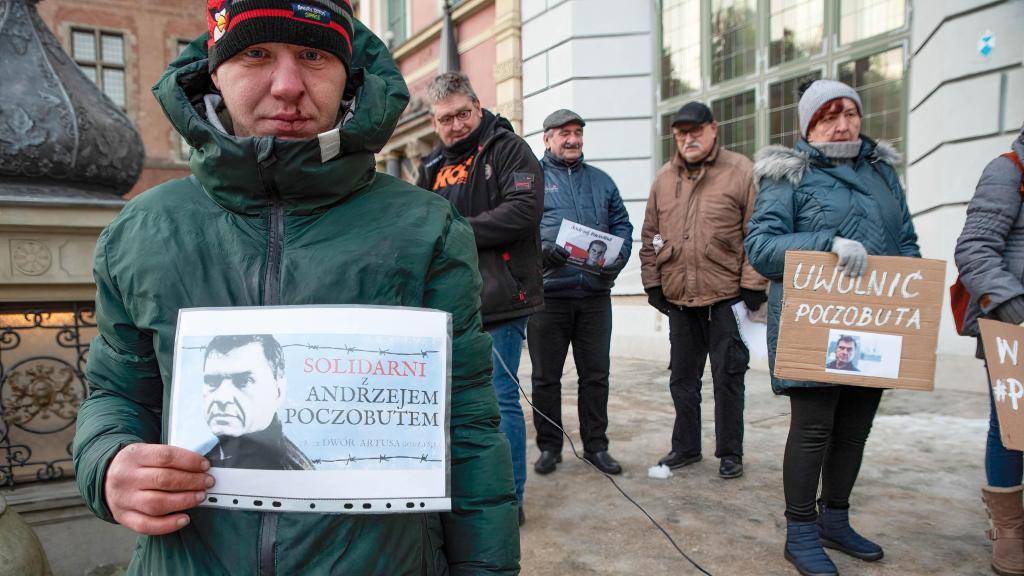 Una protesta a favor de la liberación del periodista bielorruso Andrzej Poczobut