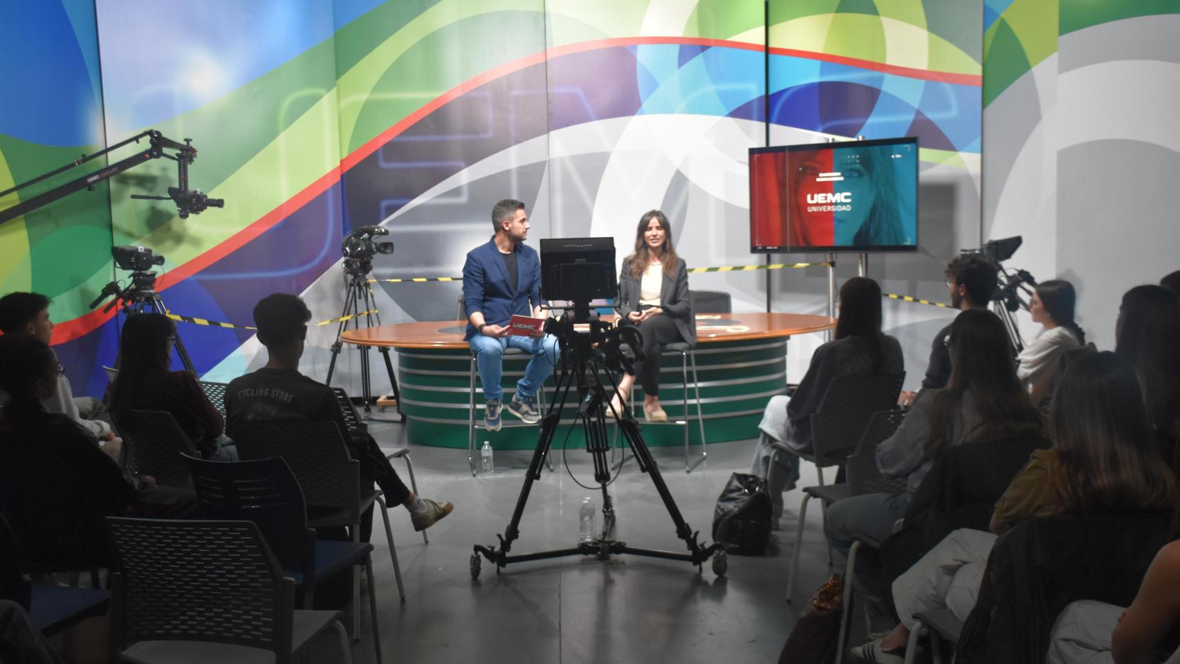 La masterclass 'Entre cámaras y crímenes', impartida por la periodista Carmen Corazzini, este lunes en la Universidad Europea Miguel de Cervantes