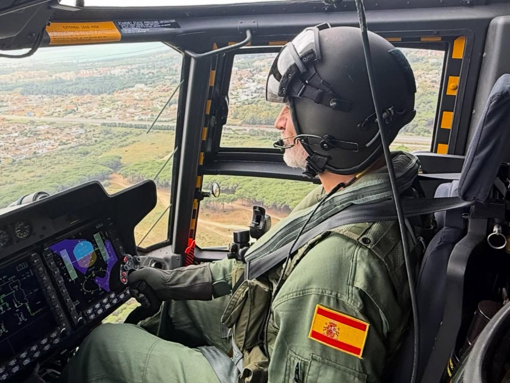 El rey Felipe VI, en la Base Naval de Rota, este martes, 28 de abril.
