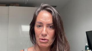 Carmen, auxiliar de enfermería que no puede pagar un alquiler.