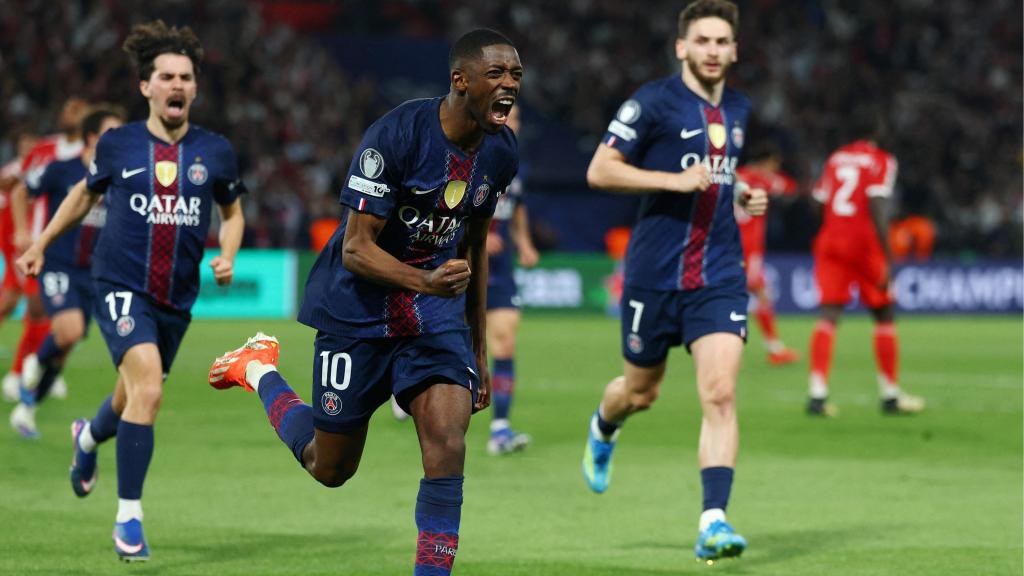 Dembélé celebrates one of his goals against Bayern.