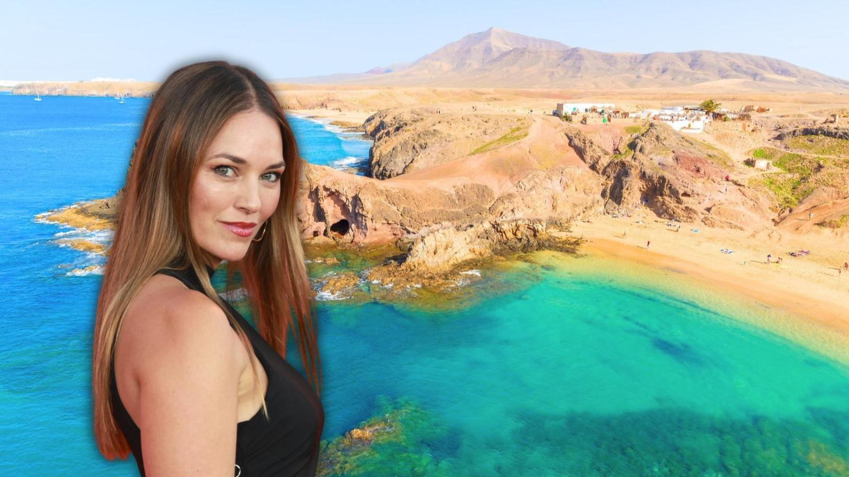 Helen Lindes y la playa del Papagayo, en Lanzarote, en un montaje de elaboración propia.