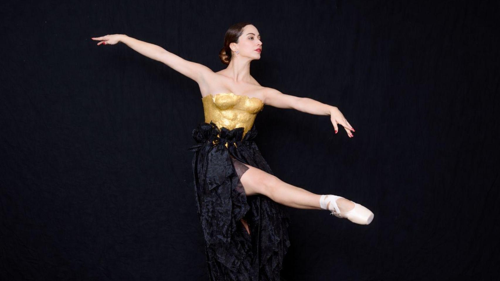 En la foto, Isis Sarmiento, bailarina y creadora y fundadora del proyecto Etérea Ballet.