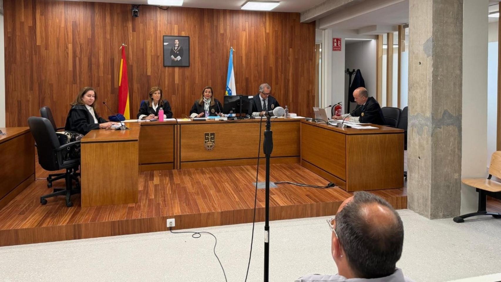 Juicio contra Pedro María M.O. , procesado en varias ocasiones por estafas cometidas en falsos alquileres de pisos en Vigo