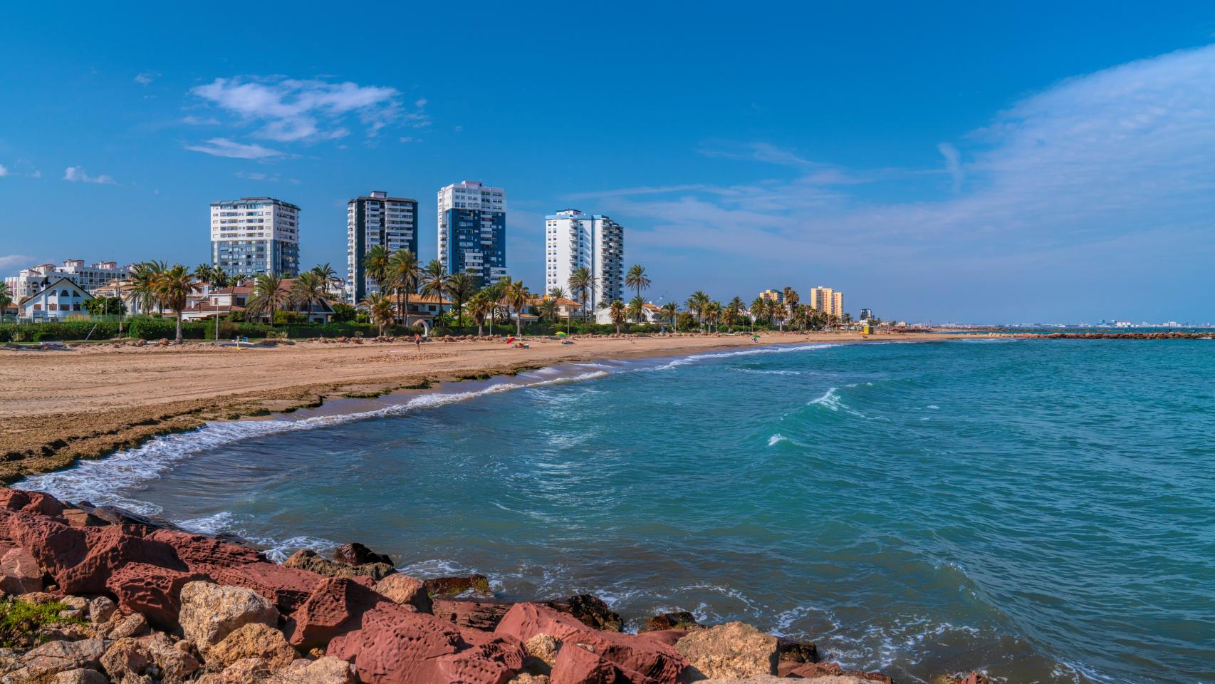 Playa de Puig, al norte de la Pobla de Farnals.