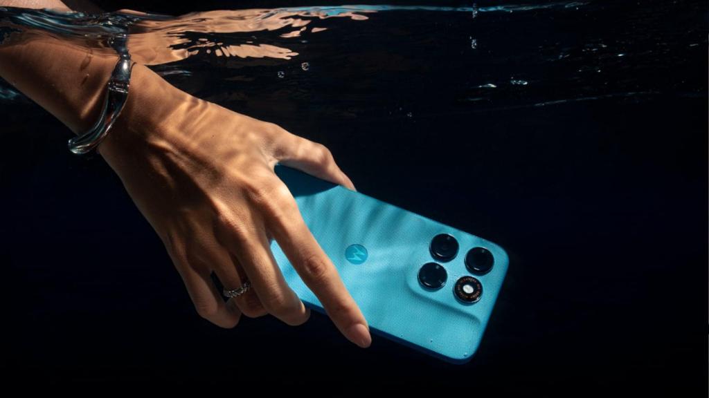 Motorola g87.jpg
