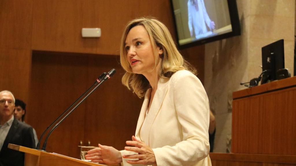 Pilar Alegría, este miércoles en la tribuna de las Cortes de Aragón.