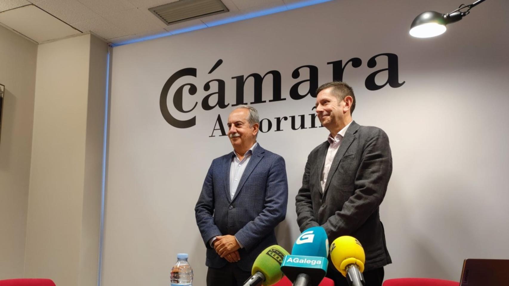 Antonio Couceiro y Manuel Galdo, este miércoles en la Cámara de A Coruña.