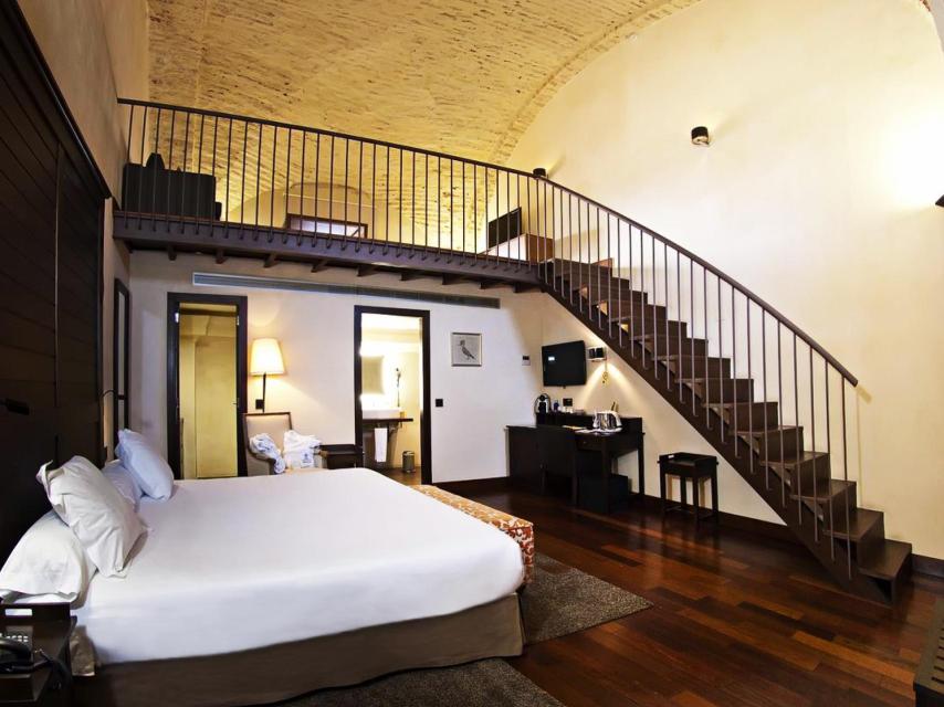 Una de las habitaciones en el hotel Convento Aracena.