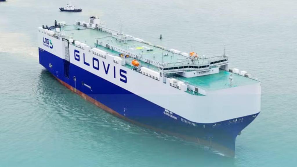 Barco chino de transporte de vehículos