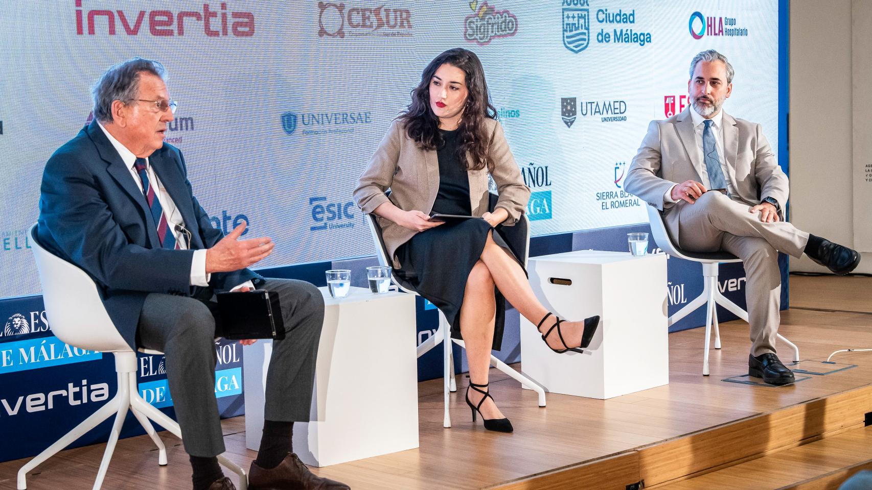 Imagen de la conversación a dos bajo el título 'El empuje de nuevas universidades privadas en Málaga', en la primera jornada del V Foro de Educación, Innovación y Tecnología.