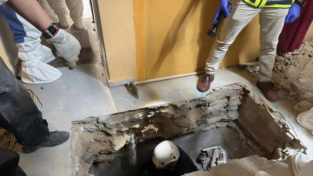 El pozo cubierto de hormigón en el que se ha encontrado el cuerpo del empresario asesinado Jesús Tavira