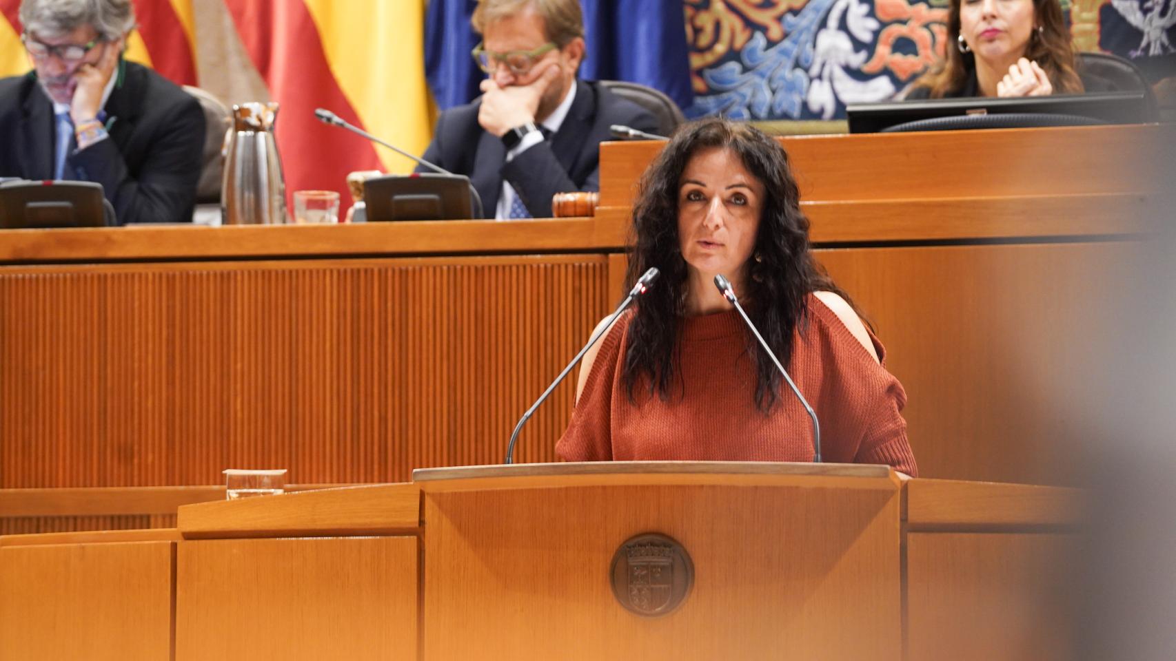 Marta Abengochea (IU-Sumar), en el debate de investidura de Jorge Azcón