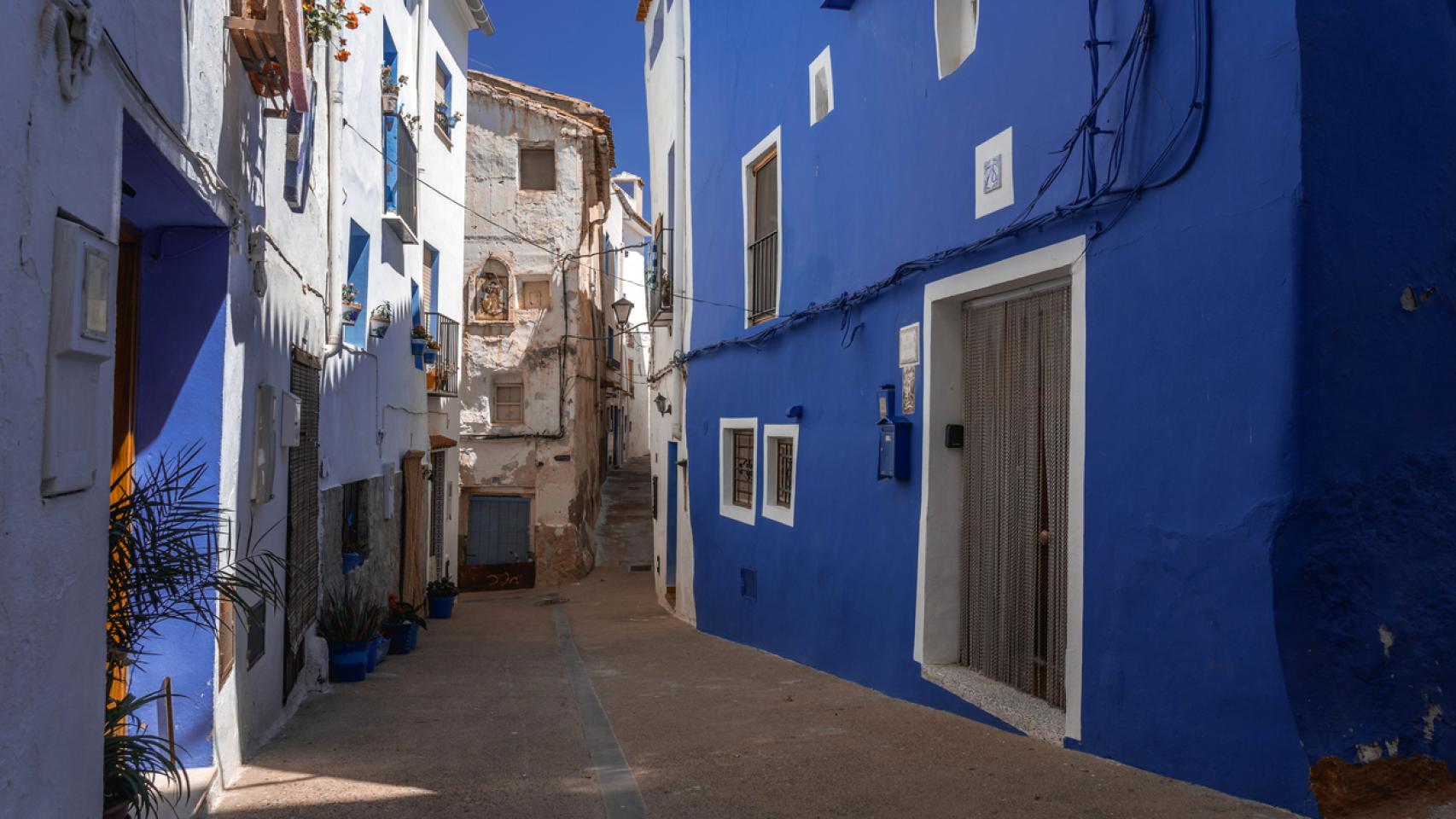 Casas azules en Chelva, Comunidad Valenciana.