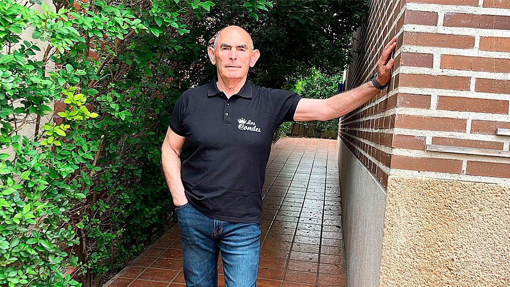 Carlos Bartolomé Hidalgo, la voz del grupo musical Los Condes.