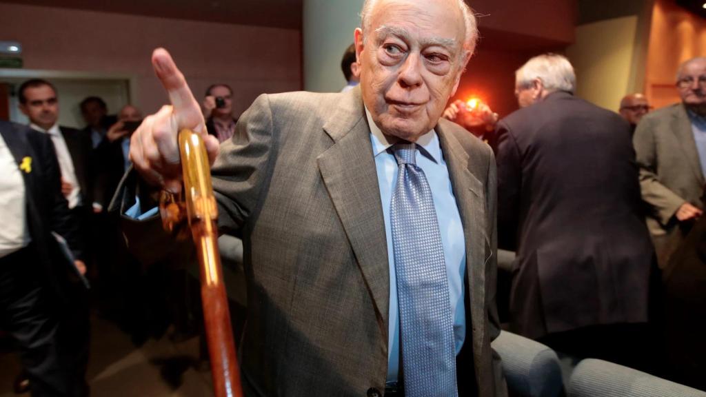 El expresidente de la Generalitat Jordi Pujol a su llegada al homenaje que la entidad Amics de Jordi Pujol le rindió en 2021 en Barcelona.