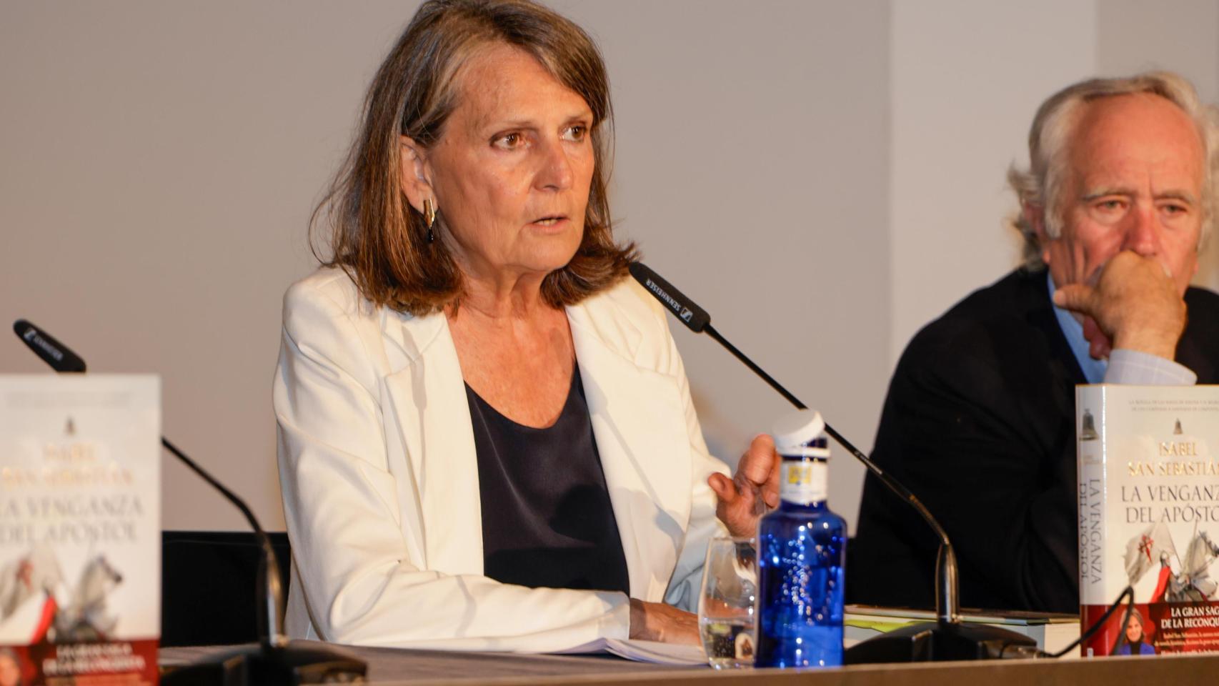 Las mejores imágenes que ha dejado la intervención de Isabel San Sebastián en el III Ciclo de Novela Histórica ‘Toledo Luz de Europa’