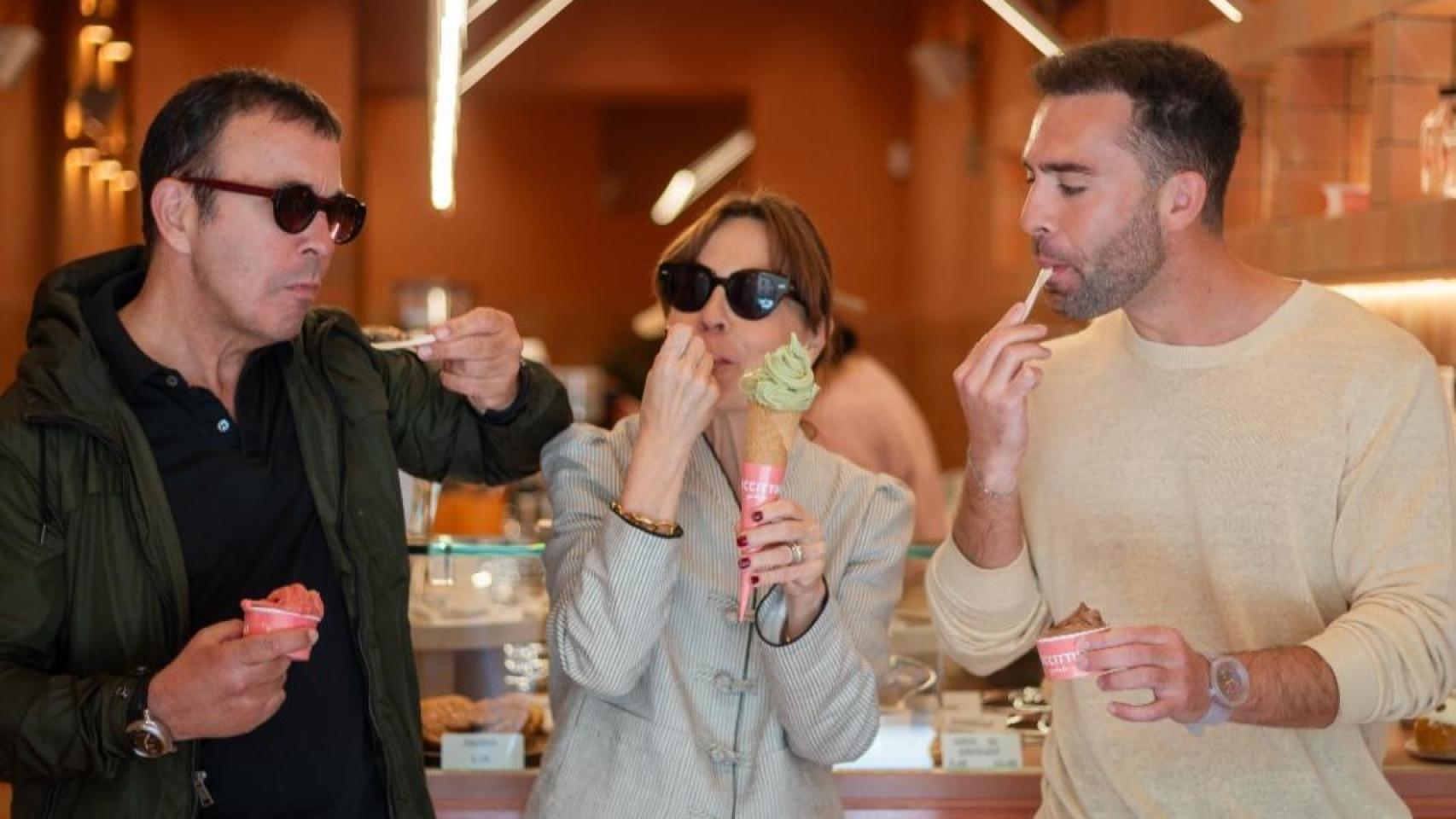 José Juan, Silvia y Carlos Castelló en Cuccittini.