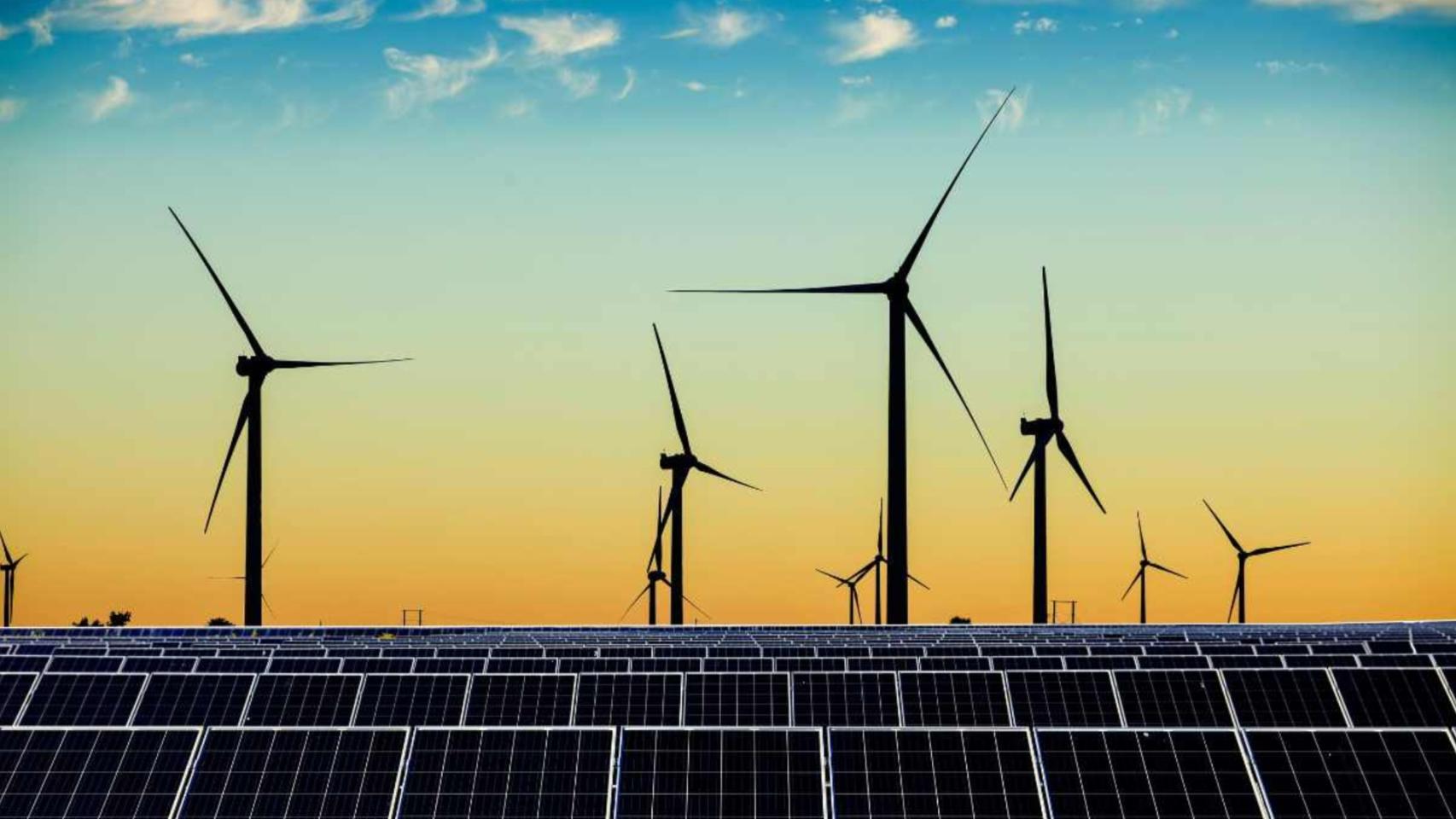 Arabia Saudí cambia de estrategia: el mayor exportador de crudo busca liderar la transición verde y romper el equilibrio energético
