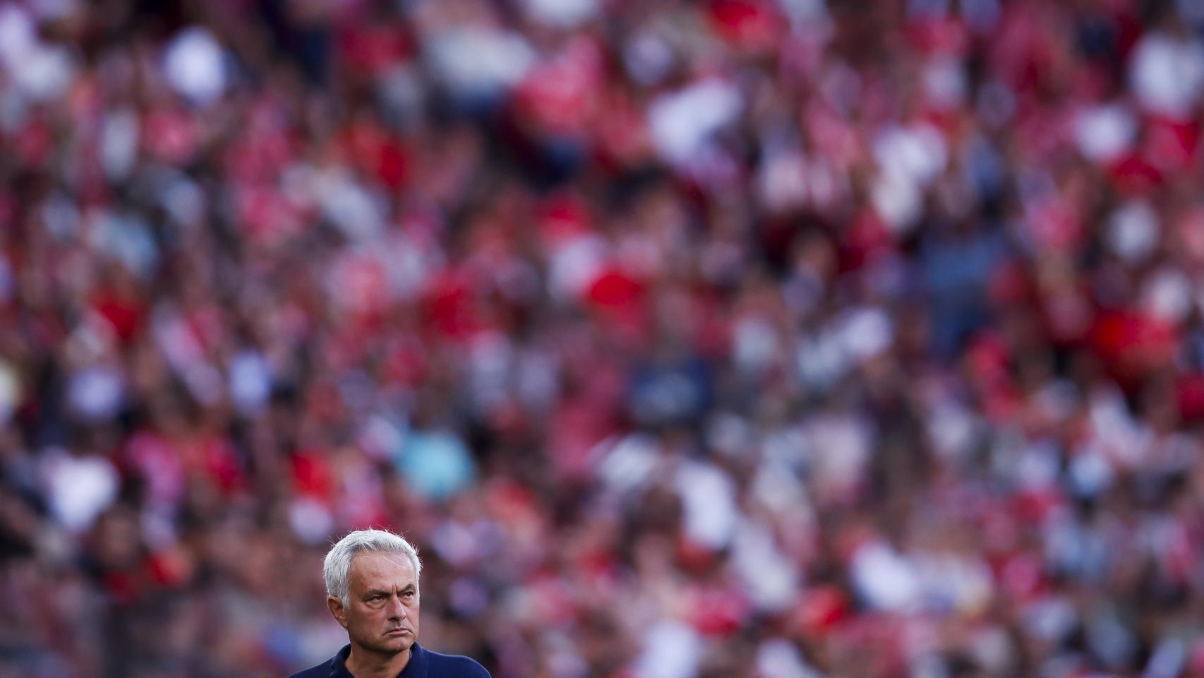 Jose Mourinho, en un partido del Benfica