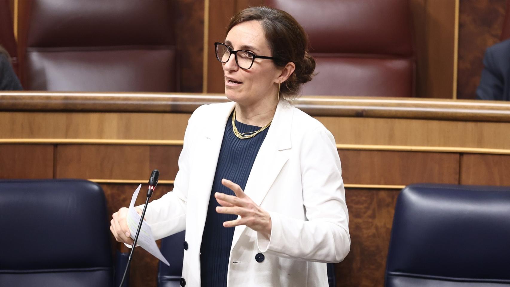 La ministra de Sanidad, Mónica García, este miércoles durante la sesión de control en el Congreso.