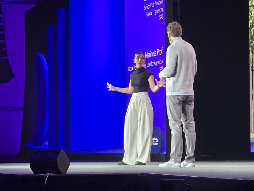 Marinela Profi, jefa de IA global y estrategia de mercado, con Jared Peterson.