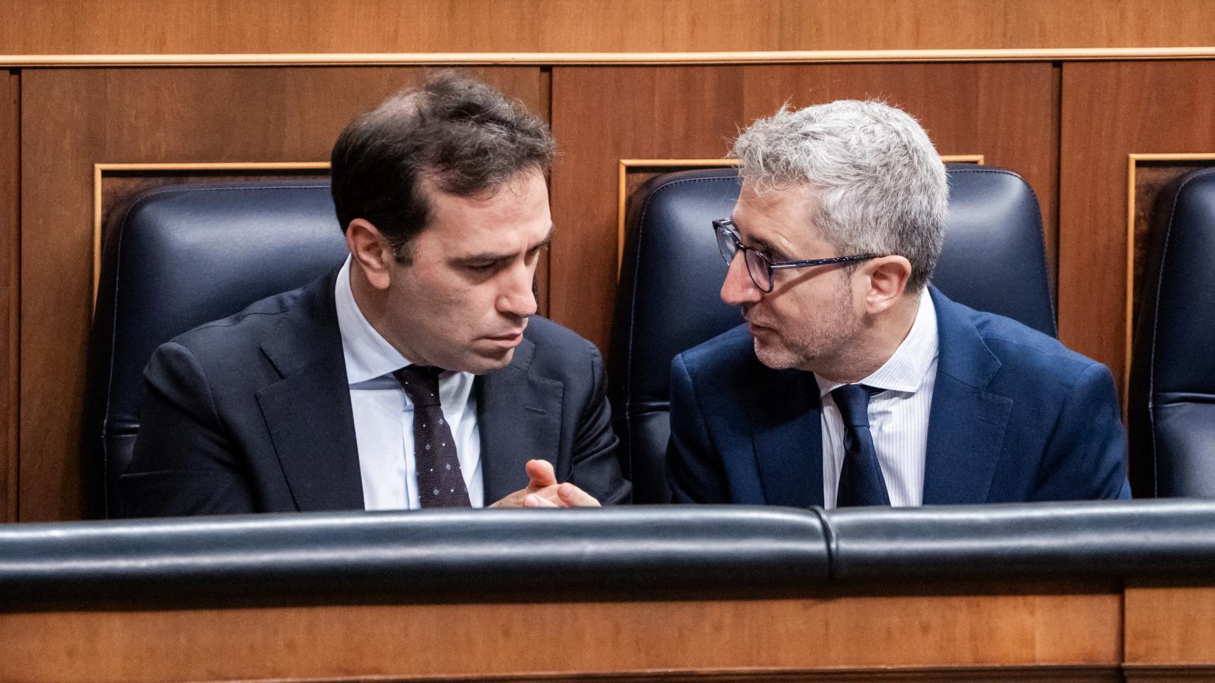 Carlos Cuerpo y Arcadi España, vicepresidente primero y ministro de Economía y ministro de Hacienda,