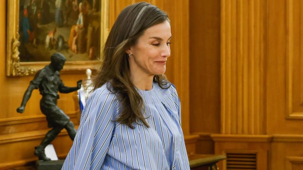 La reina Letizia este martes por la mañana en el Palacio de la Zarzuela.