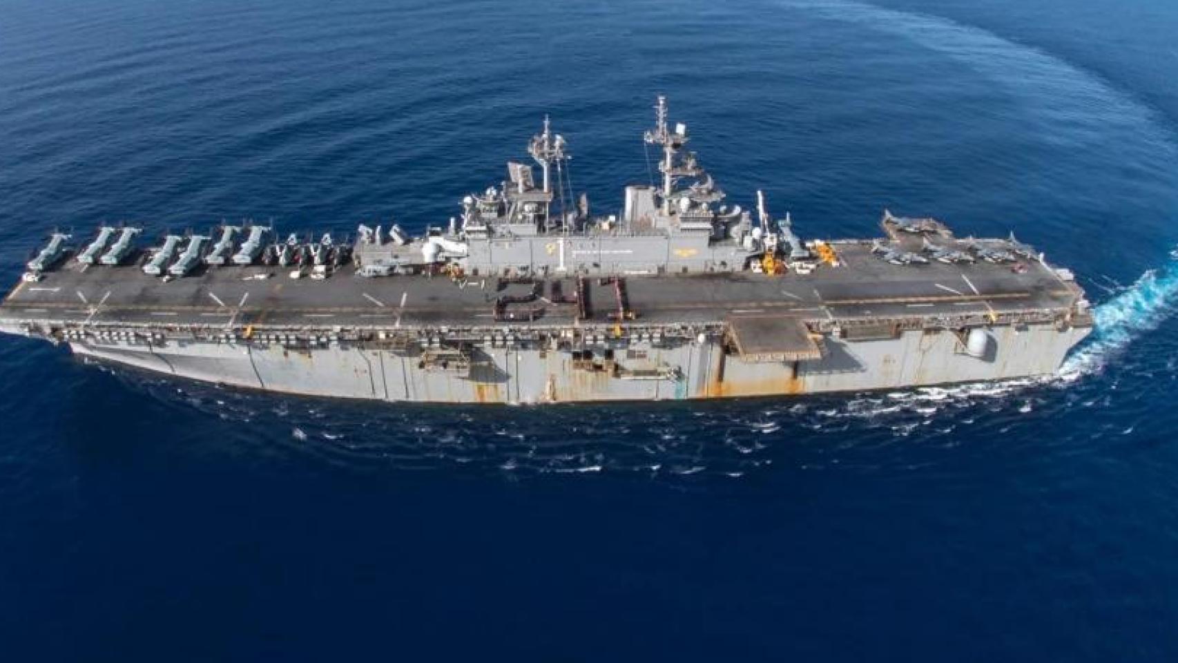 El USS Wasp (LHD-1), un buque de asalto anfibio multipropósito construido por Ingalls Shipbuilding.