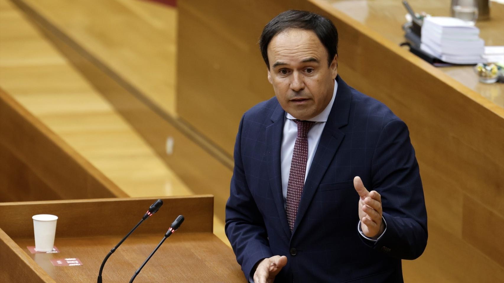 El presidente de la Generalitat, Juanfran Pérez Llorca, este jueves durante la sesión de control. Rober Solsona / EP