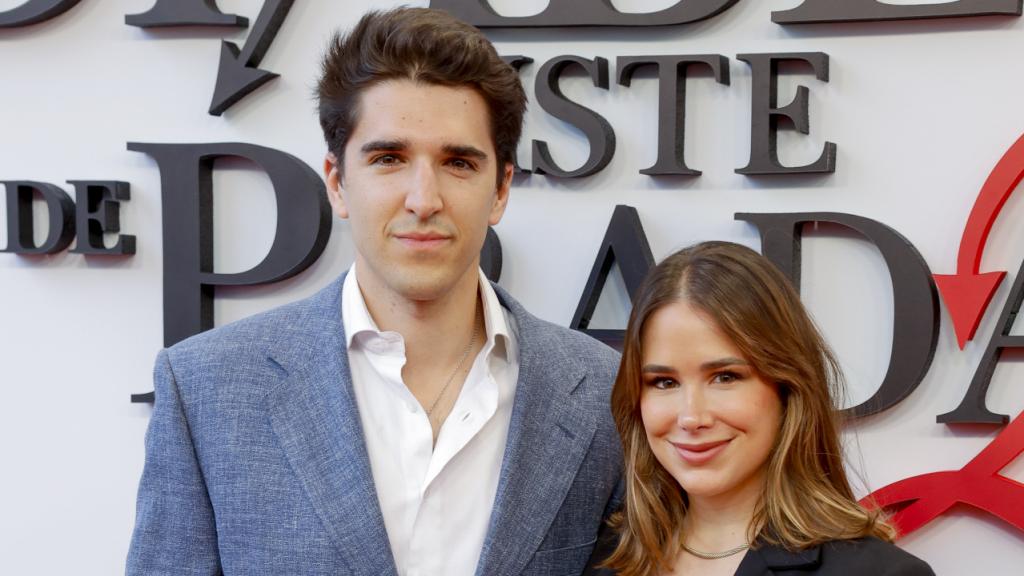 Javier García-Obregón Lago y Eugenia Gil en el estreno de 'El diablo viste de Prada'.