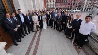 Recepción a la delegación mexicana en el Ayuntamiento de Valladolid.jpg