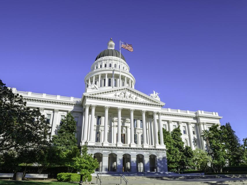 Edificio del Capitolio del Estado de California en Sacramento, California, Estados Unidos.