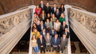 Foto de familia de la presentación de la 'Hoja de Ruta por la Convivencia Democrática y la Educación en Derechos Humanos'.