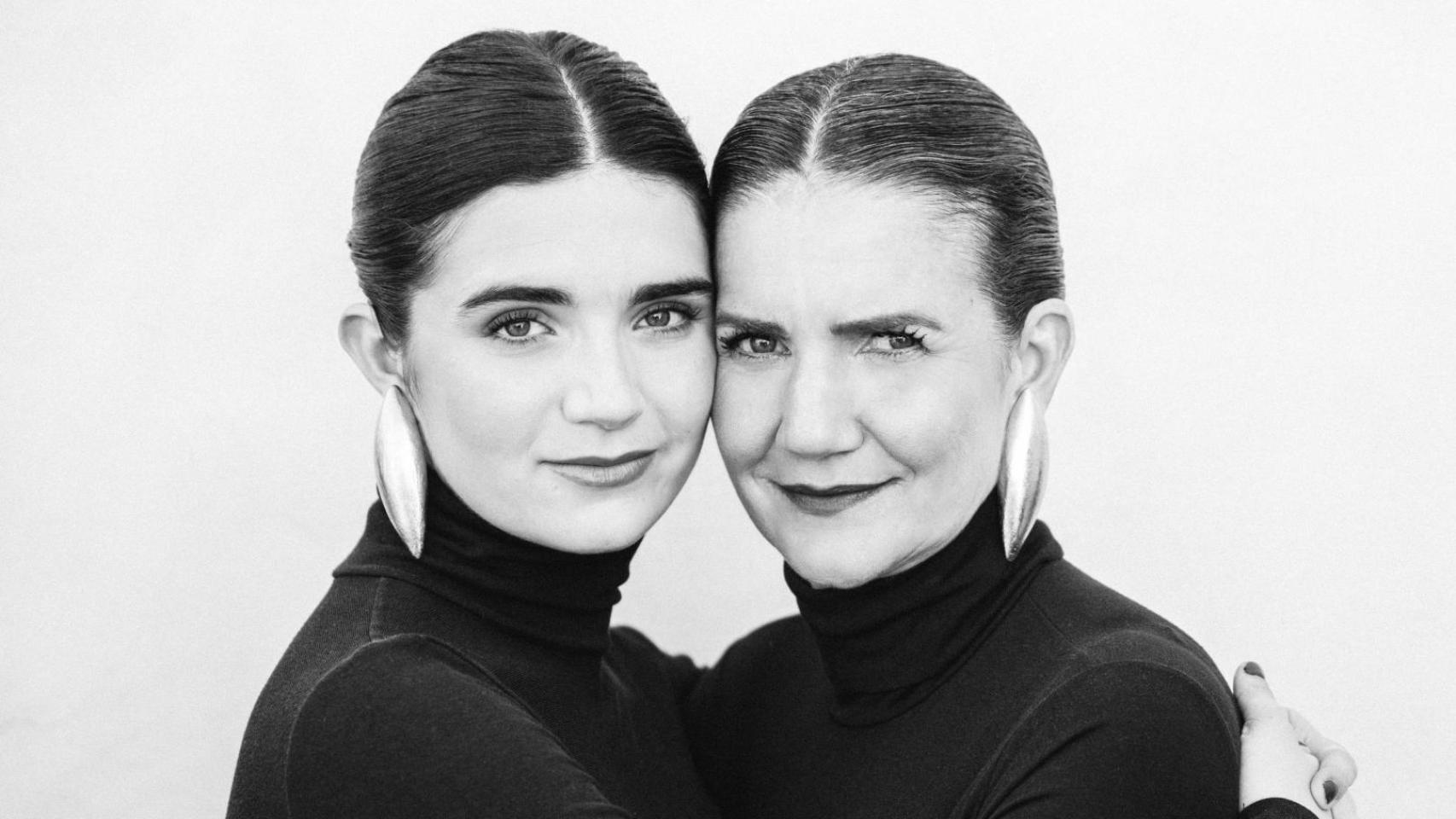 Samantha y su hija Cloe en una producción con Magas.