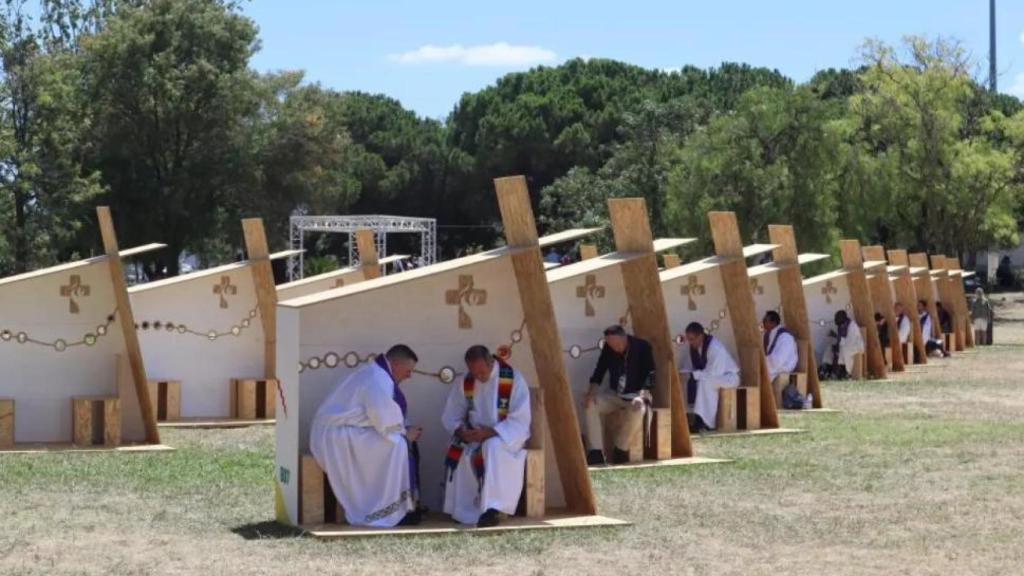 Confesionarios al aire libre