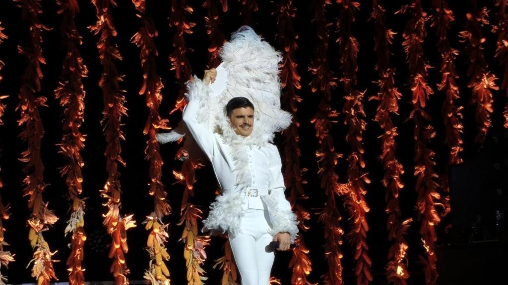 Rodrigo Cuevas durante el show.