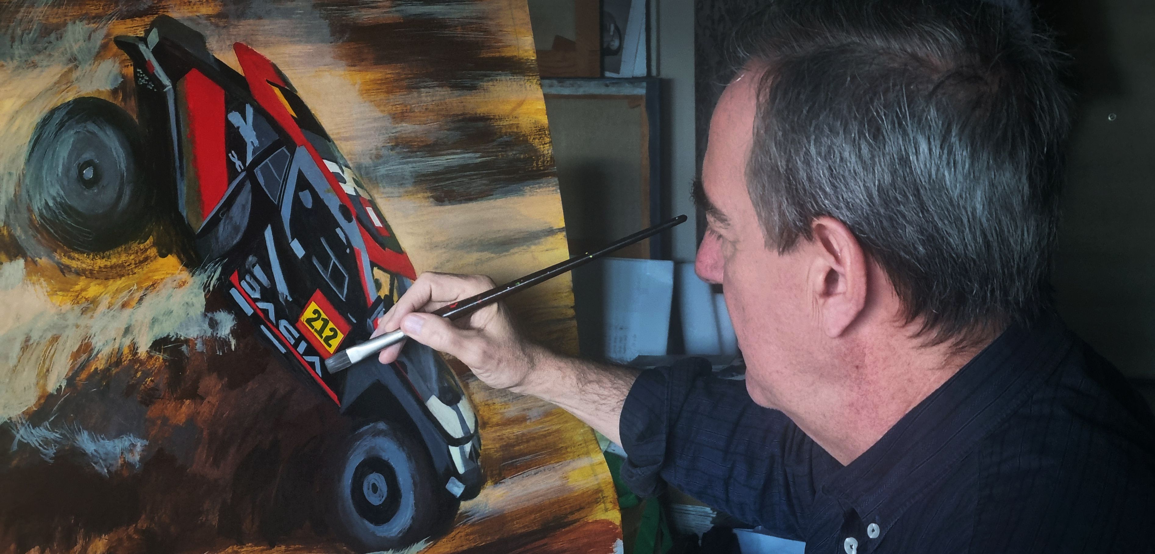 Brichette pintando una de sus obras.