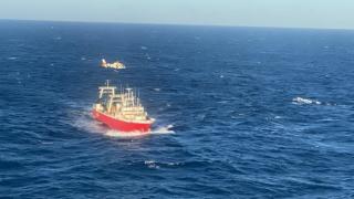 Operativo de evacuación del marinero herido