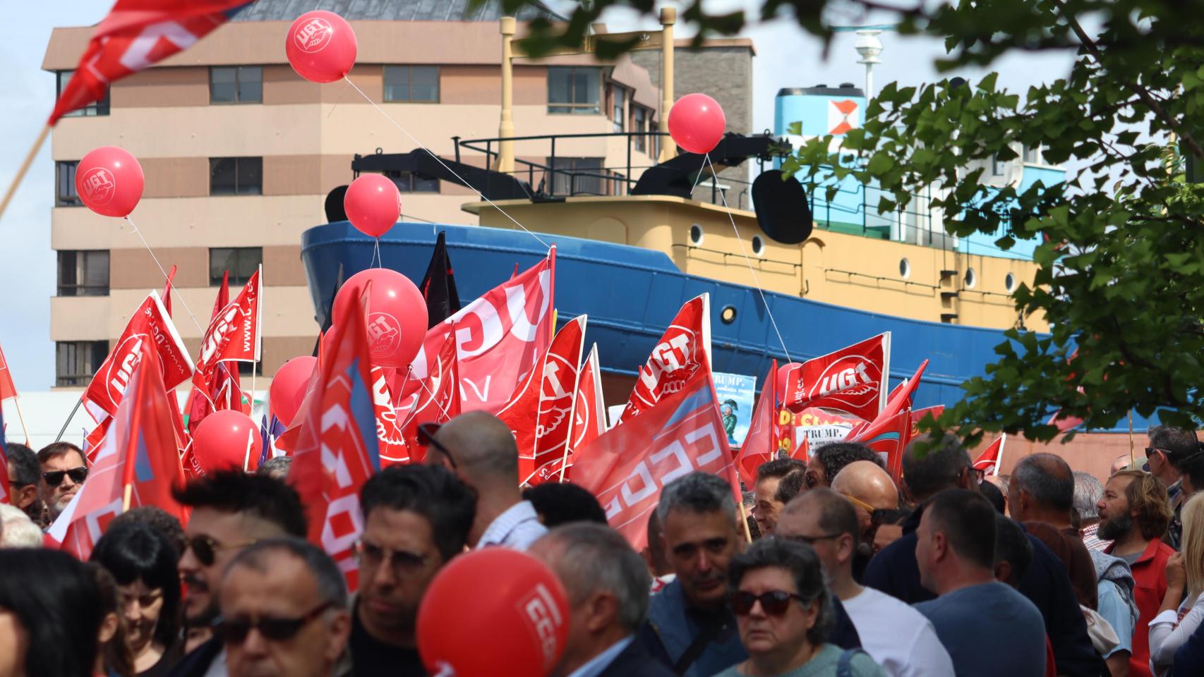 Manifestación de CCOO y UGT en Vigo por el Primero de Mayo, Día del Trabajador, de 2026